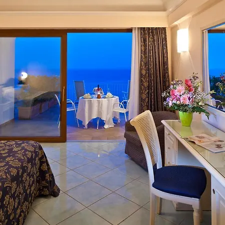 Le Querce Sea Thermae & 4* イスキア島