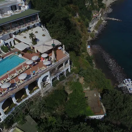 Le Querce Sea Thermae & 4* ايسكيا