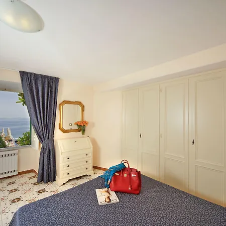 Le Querce Sea Thermae & فندق ايسكيا