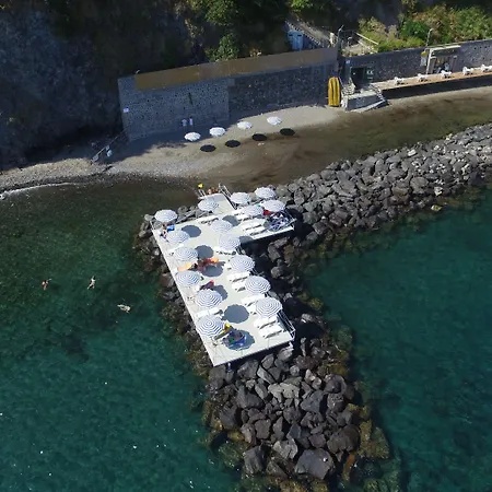 فندق Le Querce Sea Thermae & ايسكيا