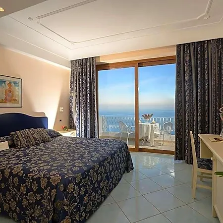 Le Querce Sea Thermae & Hotel 4*