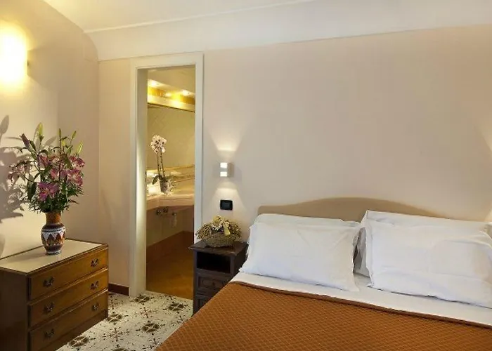 Le Querce Sea Thermae & 4* Ísquia