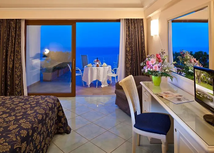 Le Querce Sea Thermae & 4* Ísquia